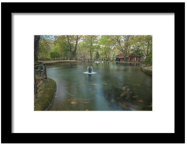 Agios Nikolaos Naousa lake